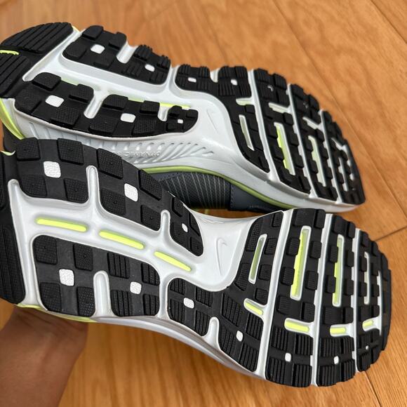 Nike sz 7.5 Gray yellow Anodyne DS‎ Air Running Shoes - Picture 5 of 10